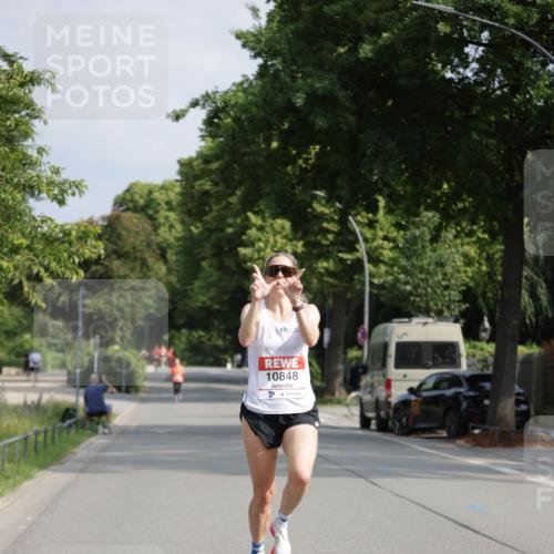 15.06.2025 - REWE Women's Run Jannik Wohlers http://msf.ph/oto/7936228 15.06.2025 08:42:25 Laufen 10848 meine-sportfotos.de