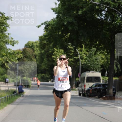 15.06.2025 - REWE Women's Run Jannik Wohlers http://msf.ph/oto/7936233 15.06.2025 08:42:25 Laufen 10848 meine-sportfotos.de