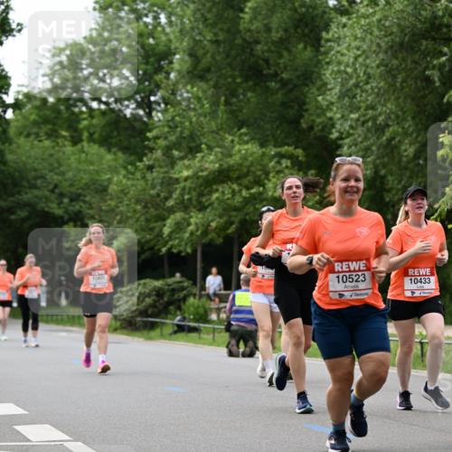 15.06.2025 - REWE Women's Run Dr. Thomas Lammeyer http://msf.ph/oto/7936240 15.06.2025 09:19:21 Laufen 10651, 10523, 10433 meine-sportfotos.de