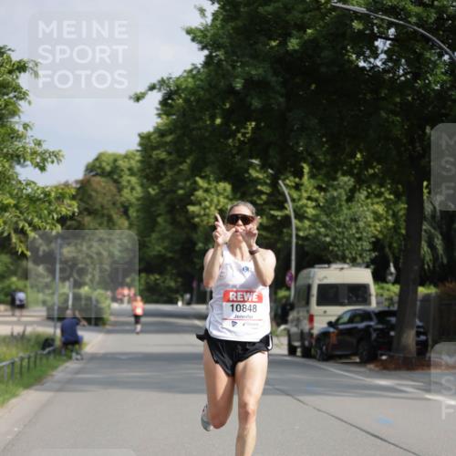 15.06.2025 - REWE Women's Run Jannik Wohlers http://msf.ph/oto/7936248 15.06.2025 08:42:25 Laufen 10848 meine-sportfotos.de