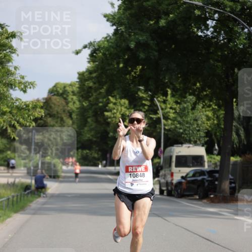 15.06.2025 - REWE Women's Run Jannik Wohlers http://msf.ph/oto/7936254 15.06.2025 08:42:25 Laufen 10848 meine-sportfotos.de