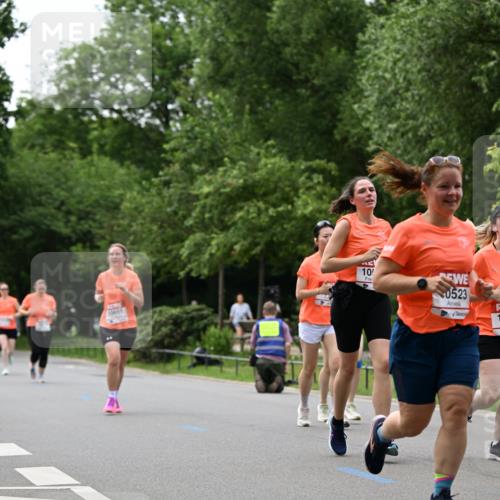 15.06.2025 - REWE Women's Run Dr. Thomas Lammeyer http://msf.ph/oto/7936260 15.06.2025 09:19:22 Laufen 10651, 10, 0523, 1 meine-sportfotos.de