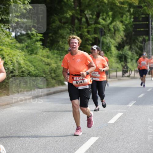 15.06.2025 - REWE Women's Run Jannik Wohlers http://msf.ph/oto/7936311 15.06.2025 10:13:22 Laufen 52, 5104, 5147 meine-sportfotos.de