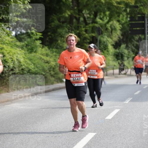 15.06.2025 - REWE Women's Run Jannik Wohlers http://msf.ph/oto/7936320 15.06.2025 10:13:22 Laufen 527, 5147, 5104 meine-sportfotos.de