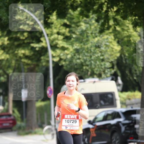 15.06.2025 - REWE Women's Run Jannik Wohlers http://msf.ph/oto/7936321 15.06.2025 09:53:57 Laufen 10729 meine-sportfotos.de