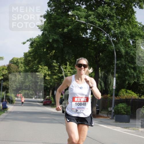 15.06.2025 - REWE Women's Run Jannik Wohlers http://msf.ph/oto/7936331 15.06.2025 08:42:26 Laufen 10848 meine-sportfotos.de