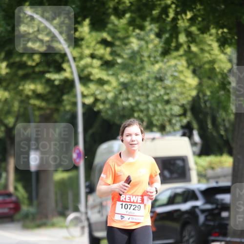 15.06.2025 - REWE Women's Run Jannik Wohlers http://msf.ph/oto/7936340 15.06.2025 09:53:57 Laufen 10729 meine-sportfotos.de
