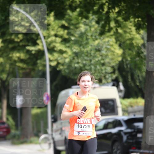 15.06.2025 - REWE Women's Run Jannik Wohlers http://msf.ph/oto/7936350 15.06.2025 09:53:57 Laufen 10729 meine-sportfotos.de