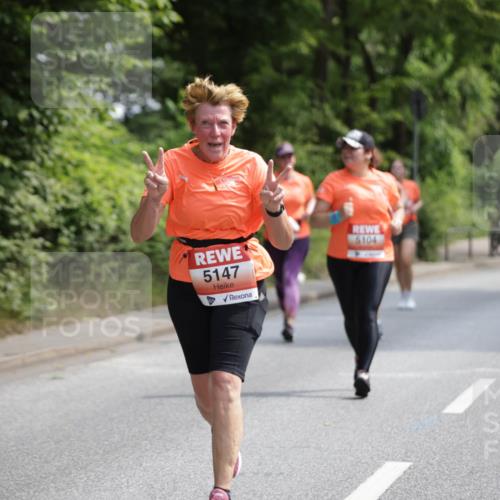 15.06.2025 - REWE Women's Run Jannik Wohlers http://msf.ph/oto/7936370 15.06.2025 10:13:23 Laufen 5147, 5104 meine-sportfotos.de
