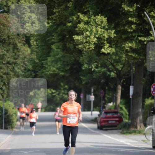 15.06.2025 - REWE Women's Run Jannik Wohlers http://msf.ph/oto/7936394 15.06.2025 08:42:38 Laufen 10248 meine-sportfotos.de