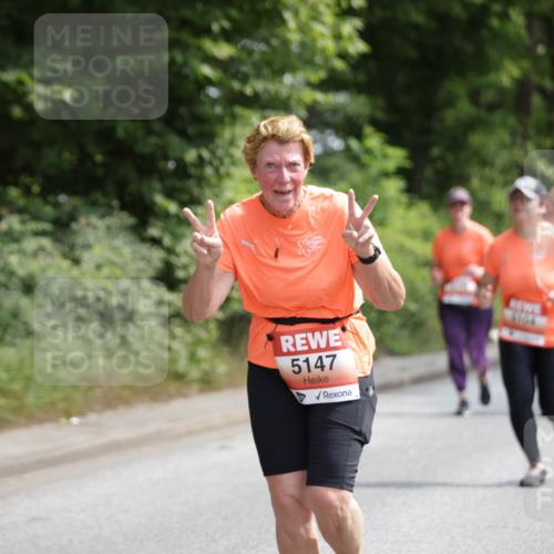 15.06.2025 - REWE Women's Run Jannik Wohlers http://msf.ph/oto/7936399 15.06.2025 10:13:24 Laufen 5147 meine-sportfotos.de