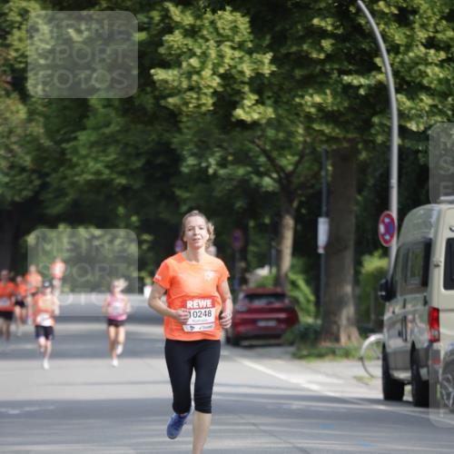 15.06.2025 - REWE Women's Run Jannik Wohlers http://msf.ph/oto/7936424 15.06.2025 08:42:39 Laufen 10248 meine-sportfotos.de