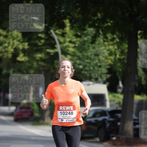 15.06.2025 - REWE Women's Run Jannik Wohlers http://msf.ph/oto/7936450 15.06.2025 08:42:43 Laufen 10248 meine-sportfotos.de