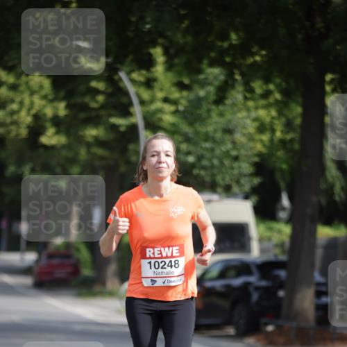 15.06.2025 - REWE Women's Run Jannik Wohlers http://msf.ph/oto/7936456 15.06.2025 08:42:43 Laufen 10248 meine-sportfotos.de