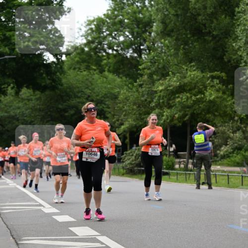 15.06.2025 - REWE Women's Run Dr. Thomas Lammeyer http://msf.ph/oto/7936458 15.06.2025 09:19:26 Laufen 10646 meine-sportfotos.de