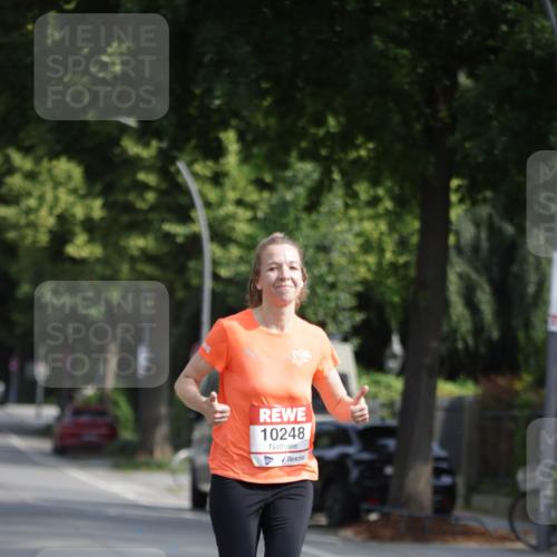 15.06.2025 - REWE Women's Run Jannik Wohlers http://msf.ph/oto/7936480 15.06.2025 08:42:43 Laufen 10248 meine-sportfotos.de