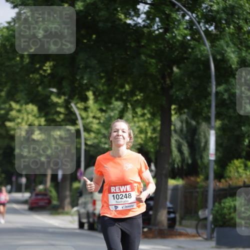 15.06.2025 - REWE Women's Run Jannik Wohlers http://msf.ph/oto/7936505 15.06.2025 08:42:43 Laufen 10248 meine-sportfotos.de