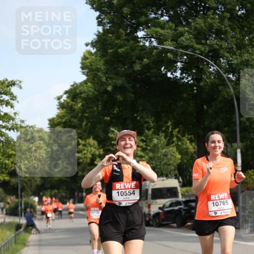 15.06.2025 - REWE Women's Run Jannik Wohlers http://msf.ph/oto/7936509 15.06.2025 09:54:19 Laufen 10135, 10554, 10765 meine-sportfotos.de