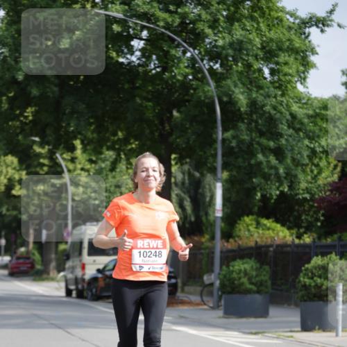 15.06.2025 - REWE Women's Run Jannik Wohlers http://msf.ph/oto/7936513 15.06.2025 08:42:44 Laufen 10248 meine-sportfotos.de