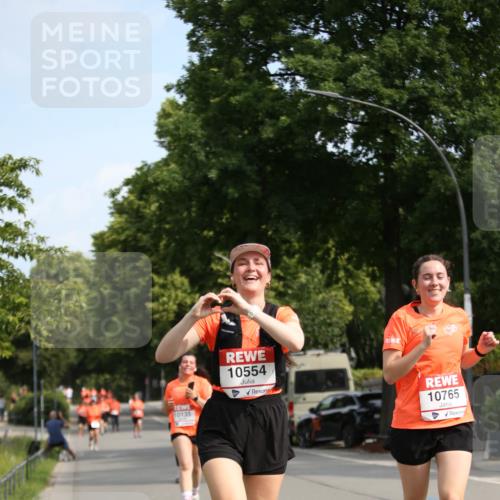 15.06.2025 - REWE Women's Run Jannik Wohlers http://msf.ph/oto/7936519 15.06.2025 09:54:19 Laufen 10135, 10554, 10765 meine-sportfotos.de