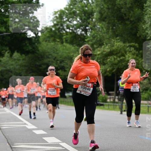 15.06.2025 - REWE Women's Run Dr. Thomas Lammeyer http://msf.ph/oto/7936529 15.06.2025 09:19:27 Laufen 10646, 10678 meine-sportfotos.de
