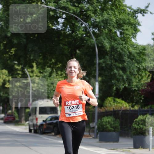 15.06.2025 - REWE Women's Run Jannik Wohlers http://msf.ph/oto/7936536 15.06.2025 08:42:44 Laufen 10248 meine-sportfotos.de