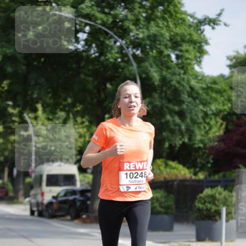 15.06.2025 - REWE Women's Run Jannik Wohlers http://msf.ph/oto/7936570 15.06.2025 08:42:44 Laufen 10248 meine-sportfotos.de