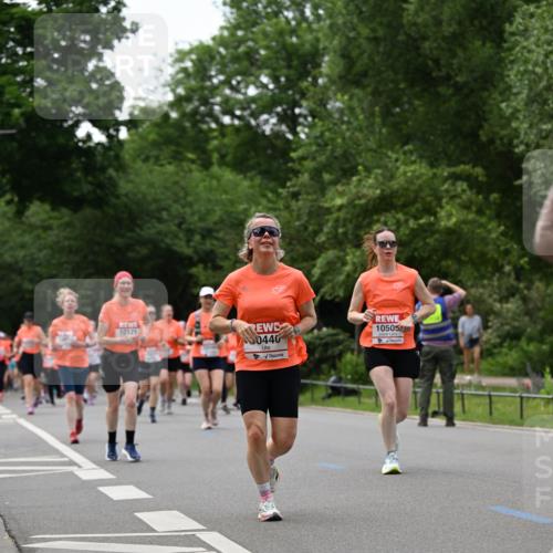 15.06.2025 - REWE Women's Run Dr. Thomas Lammeyer http://msf.ph/oto/7936598 15.06.2025 09:19:29 Laufen 440, 10505 meine-sportfotos.de