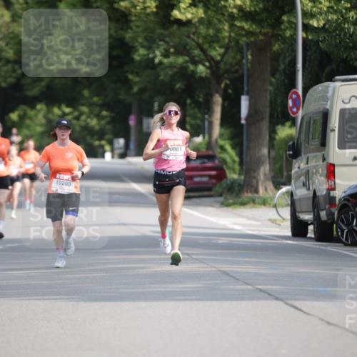 15.06.2025 - REWE Women's Run Jannik Wohlers http://msf.ph/oto/7936619 15.06.2025 08:42:50 Laufen 0861, 10200 meine-sportfotos.de