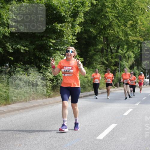 15.06.2025 - REWE Women's Run Jannik Wohlers http://msf.ph/oto/7936630 15.06.2025 10:13:33 Laufen 5145 meine-sportfotos.de