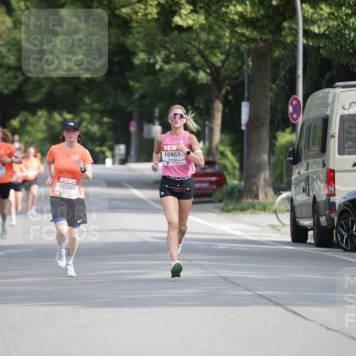 15.06.2025 - REWE Women's Run Jannik Wohlers http://msf.ph/oto/7936647 15.06.2025 08:42:50 Laufen 10200, 10861 meine-sportfotos.de