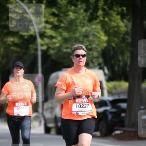 15.06.2025 - REWE Women's Run Jannik Wohlers http://msf.ph/oto/7936671 15.06.2025 09:54:40 Laufen 10415, 10227 meine-sportfotos.de