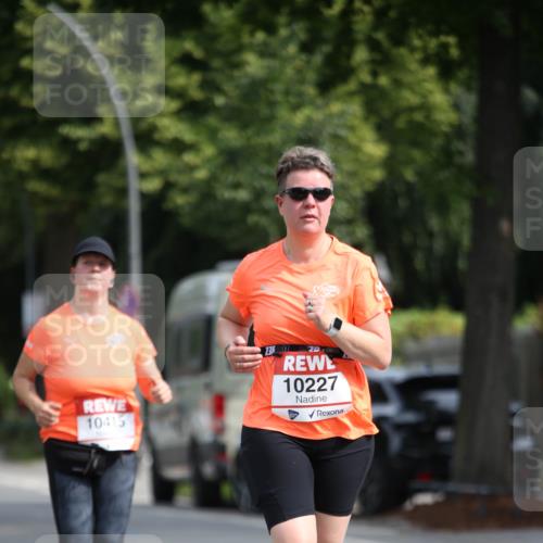 15.06.2025 - REWE Women's Run Jannik Wohlers http://msf.ph/oto/7936681 15.06.2025 09:54:41 Laufen 10415, 13, 10227 meine-sportfotos.de