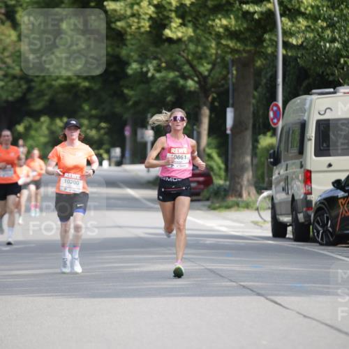 15.06.2025 - REWE Women's Run Jannik Wohlers http://msf.ph/oto/7936682 15.06.2025 08:42:51 Laufen 10200, 0861 meine-sportfotos.de