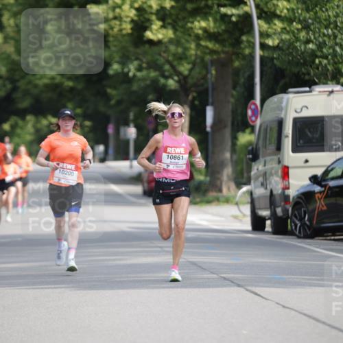 15.06.2025 - REWE Women's Run Jannik Wohlers http://msf.ph/oto/7936703 15.06.2025 08:42:51 Laufen 10861, 10200 meine-sportfotos.de