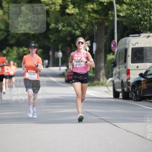 15.06.2025 - REWE Women's Run Jannik Wohlers http://msf.ph/oto/7936723 15.06.2025 08:42:52 Laufen 10200, 10861 meine-sportfotos.de