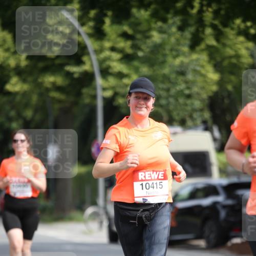 15.06.2025 - REWE Women's Run Jannik Wohlers http://msf.ph/oto/7936726 15.06.2025 09:54:42 Laufen 10415 meine-sportfotos.de