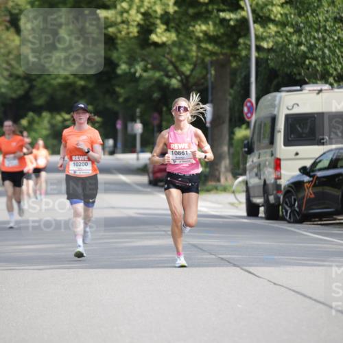 15.06.2025 - REWE Women's Run Jannik Wohlers http://msf.ph/oto/7936728 15.06.2025 08:42:52 Laufen 10200, 10861 meine-sportfotos.de