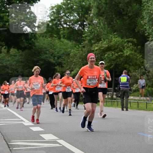 15.06.2025 - REWE Women's Run Dr. Thomas Lammeyer http://msf.ph/oto/7936747 15.06.2025 09:19:31 Laufen 10017, 100, 10171, 0340 meine-sportfotos.de