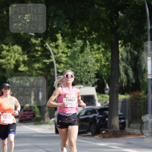 15.06.2025 - REWE Women's Run Jannik Wohlers http://msf.ph/oto/7936804 15.06.2025 08:42:54 Laufen 10861, 10200 meine-sportfotos.de