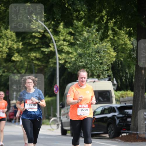 15.06.2025 - REWE Women's Run Jannik Wohlers http://msf.ph/oto/7936842 15.06.2025 09:54:52 Laufen 10210, 10299 meine-sportfotos.de