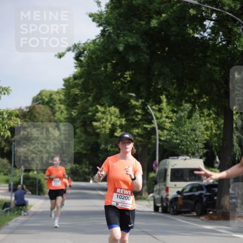 15.06.2025 - REWE Women's Run Jannik Wohlers http://msf.ph/oto/7936877 15.06.2025 08:42:56 Laufen 10200 meine-sportfotos.de