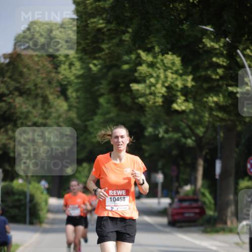 15.06.2025 - REWE Women's Run Jannik Wohlers http://msf.ph/oto/7936917 15.06.2025 08:42:58 Laufen 10458 meine-sportfotos.de