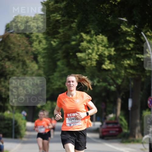15.06.2025 - REWE Women's Run Jannik Wohlers http://msf.ph/oto/7936930 15.06.2025 08:42:58 Laufen 1045 meine-sportfotos.de