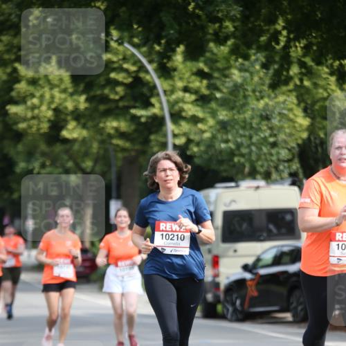 15.06.2025 - REWE Women's Run Jannik Wohlers http://msf.ph/oto/7936933 15.06.2025 09:54:54 Laufen 10210 meine-sportfotos.de