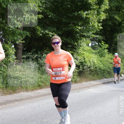 15.06.2025 - REWE Women's Run Jannik Wohlers http://msf.ph/oto/7936952 15.06.2025 10:13:42 Laufen 5605, 5577, 5395 meine-sportfotos.de