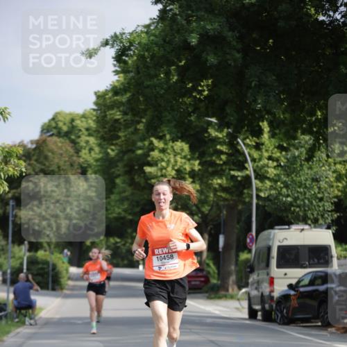 15.06.2025 - REWE Women's Run Jannik Wohlers http://msf.ph/oto/7936976 15.06.2025 08:42:59 Laufen 10458 meine-sportfotos.de