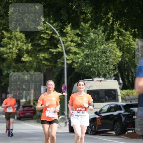 15.06.2025 - REWE Women's Run Jannik Wohlers http://msf.ph/oto/7936978 15.06.2025 09:54:56 Laufen 10741, 10195 meine-sportfotos.de