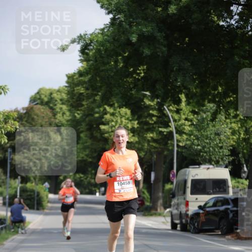 15.06.2025 - REWE Women's Run Jannik Wohlers http://msf.ph/oto/7936998 15.06.2025 08:42:59 Laufen 10458 meine-sportfotos.de