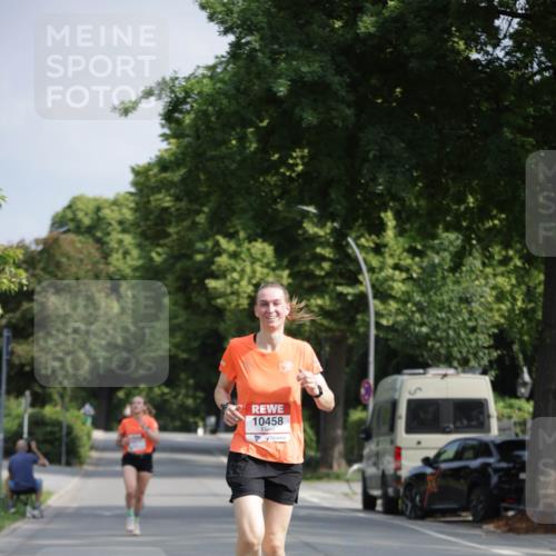 15.06.2025 - REWE Women's Run Jannik Wohlers http://msf.ph/oto/7937021 15.06.2025 08:42:59 Laufen 10458 meine-sportfotos.de